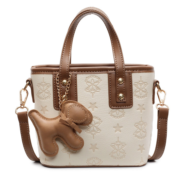 Damen Mini-Handtasche mit verspieltem Anhänger | Nord Taschen
