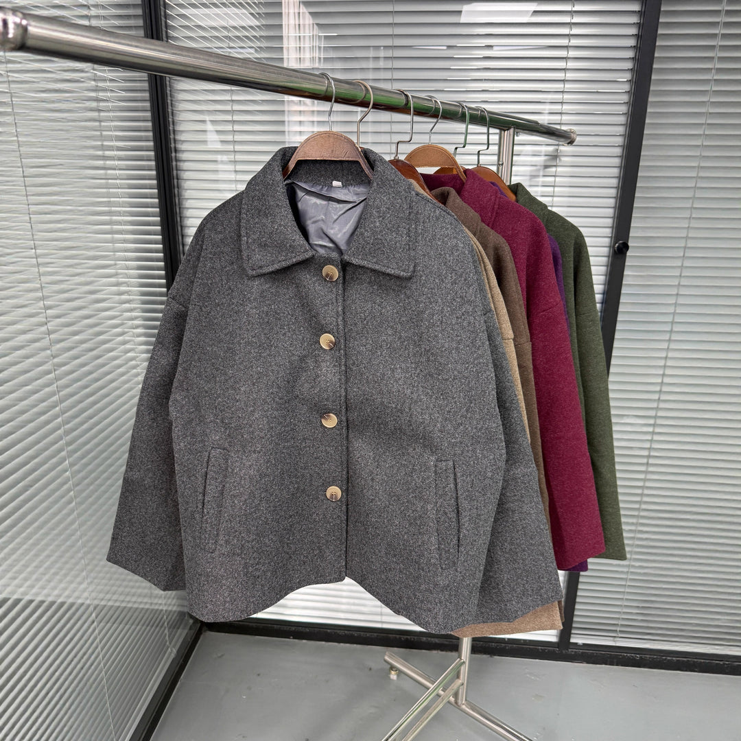 Damen Oversize Wollmix Jacke mit großen Zierknöpfen und breiten Manschetten Nord Taschen