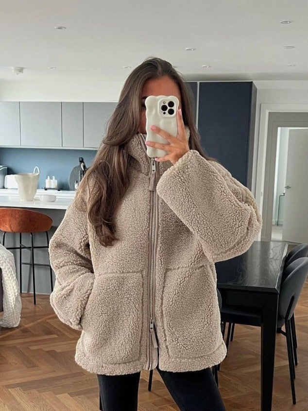 Damen Oversize Teddy-Fleece Jacke mit Reißverschluss und Stehkragen Nord Taschen