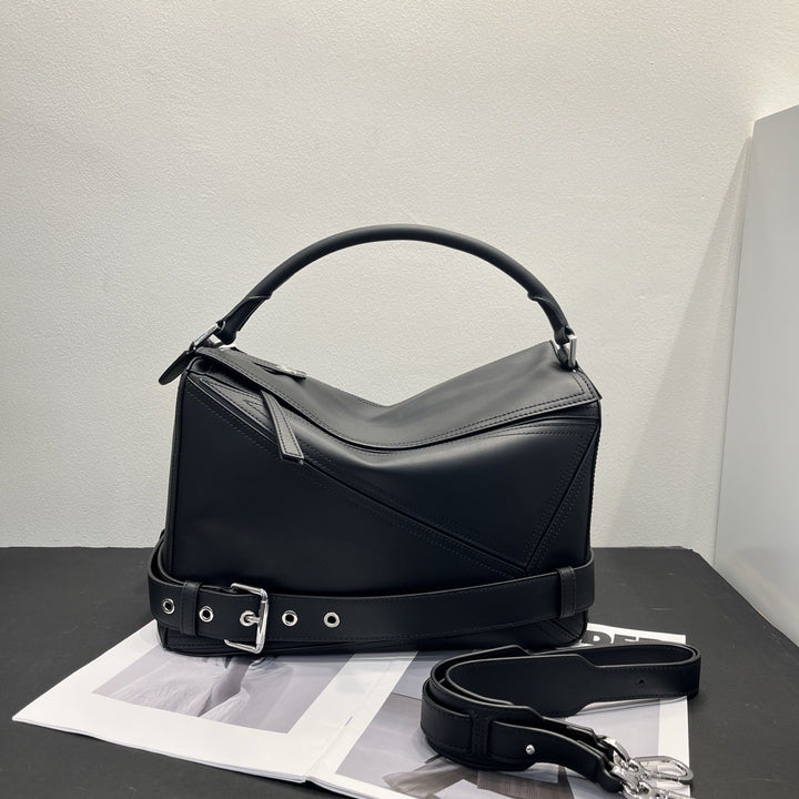 Damen elegante Ledertasche mit innovativem Design Nord Taschen
