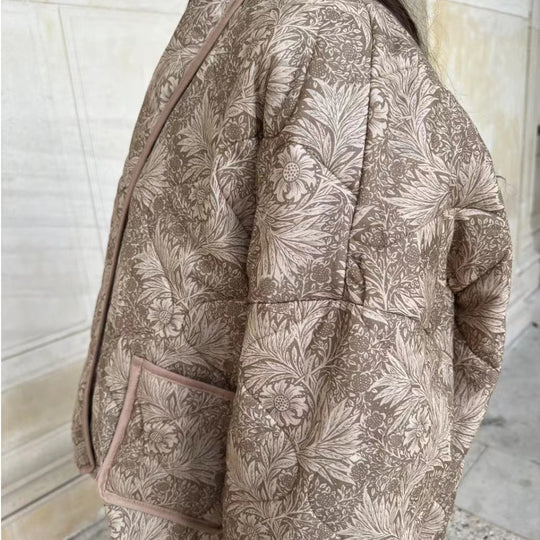 Damen Kurz geschnittene Steppjacke im Vintage-Blumenmuster mit Schalkragen und Kontrastpaspel Nord Taschen