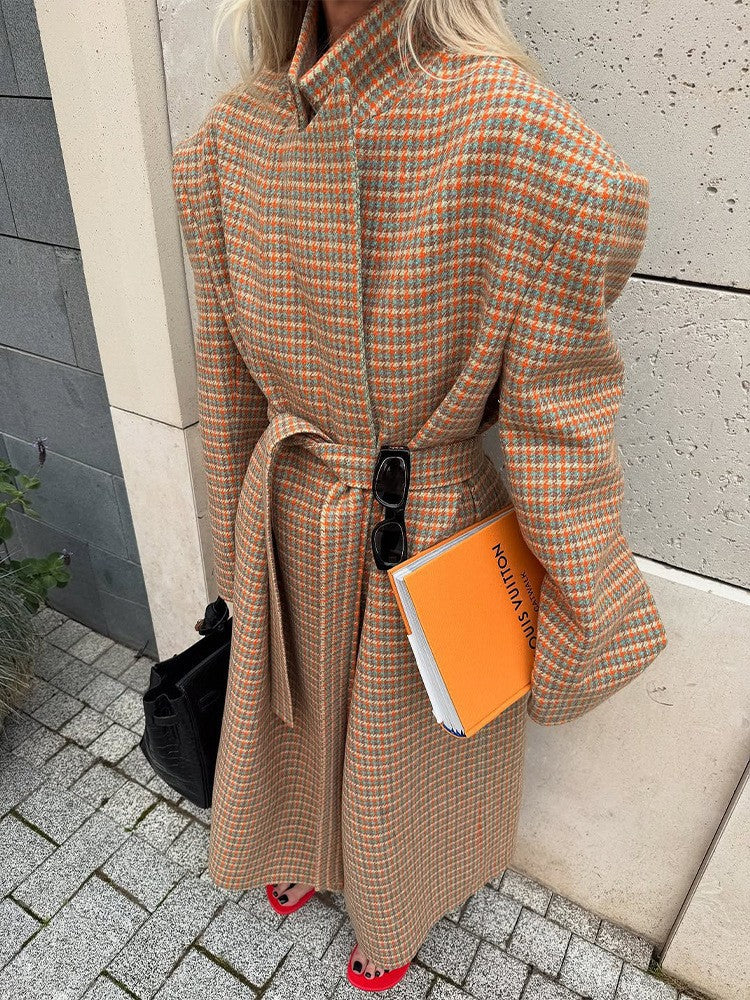 Damen Oversized Woll-Karo Mantel mit Taillengürtel und betonter Schulterpartie Nord Taschen