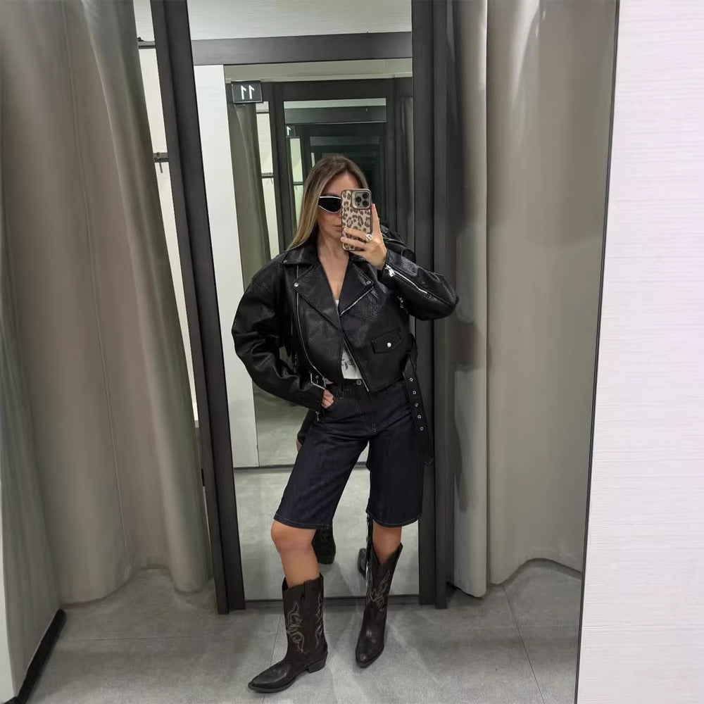 Damen Kurze strukturierte Bikerjacke aus Lederimitat Nord Taschen