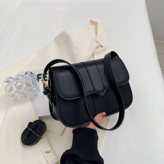 Damen Umhängetasche mit elegantem Klappenverschluss und verstellbarem Schulterriemen Nord Taschen