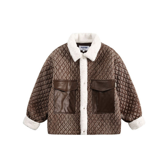 Damen Kurz geschnittene gesteppte Jacke mit Kunstfellkragen und Lederpatch‑Taschen Nord Taschen