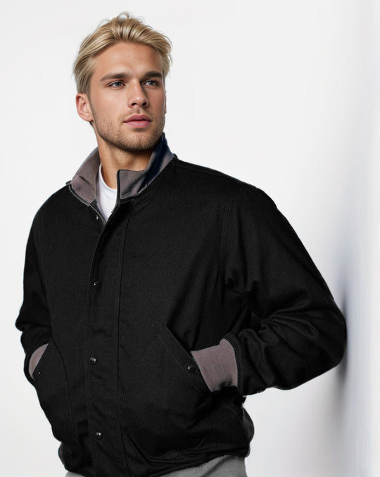 Herren Kurzblouson mit Stehkragen, verdeckter Druckknopfleiste und Rippbündchen Nord Taschen
