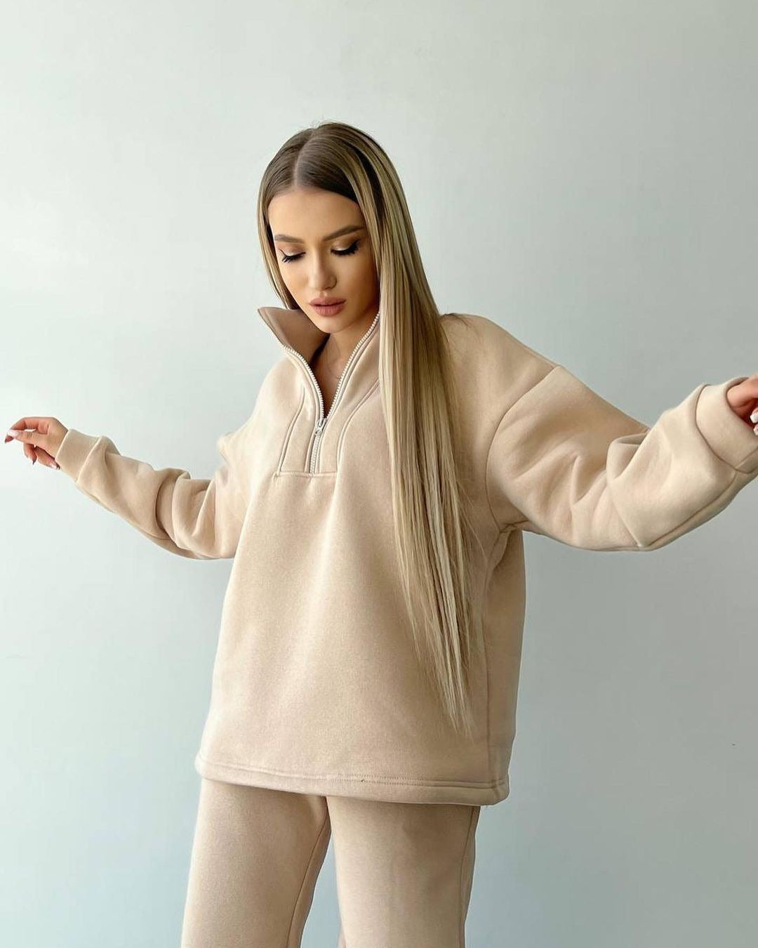 Damen Cropped-Sweatshirt-Set mit hohem Kragen und High-Waist-Jogginghose Nord Taschen