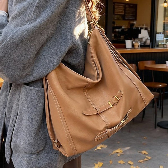 Damen Hobo-Tasche aus weichem Kunstleder mit elegantem Verschluss Nord Taschen