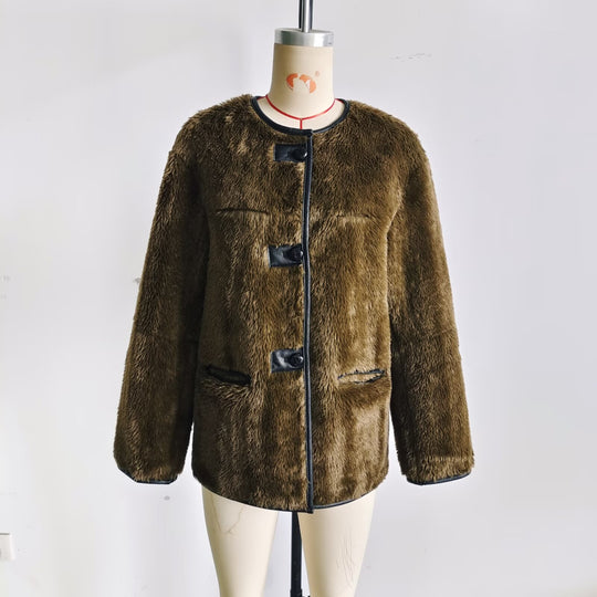 Damen Boxy-Teddyjacke im Faux-Shearling mit Rundhals, Knopfverschluss und Lederpaspeln Nord Taschen