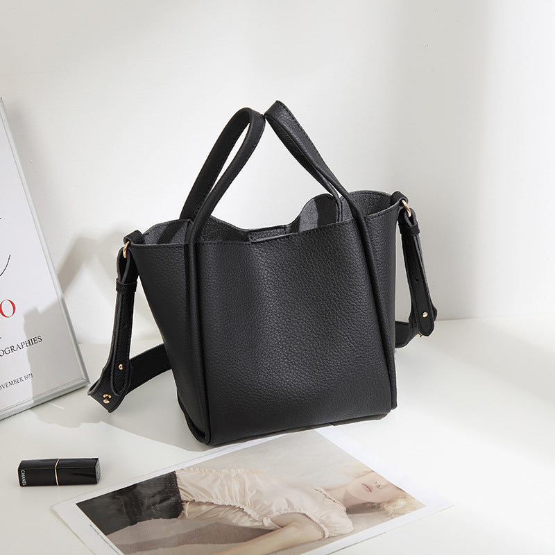 Damen Hobo-Tasche aus hochwertigem Kunstleder mit abnehmbarem Schulterriemen Nord Taschen