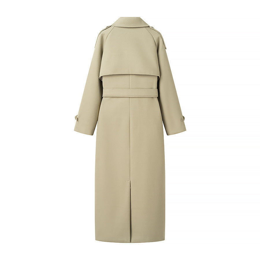 Damen Langer taillierter Trenchcoat mit Bindegürtel, Schulterpatten und doppelreihiger Knopfleiste Nord Taschen