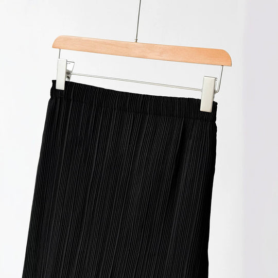 Damen Eleganter Plisseerock mit asymmetrischem Saum Nord Taschen