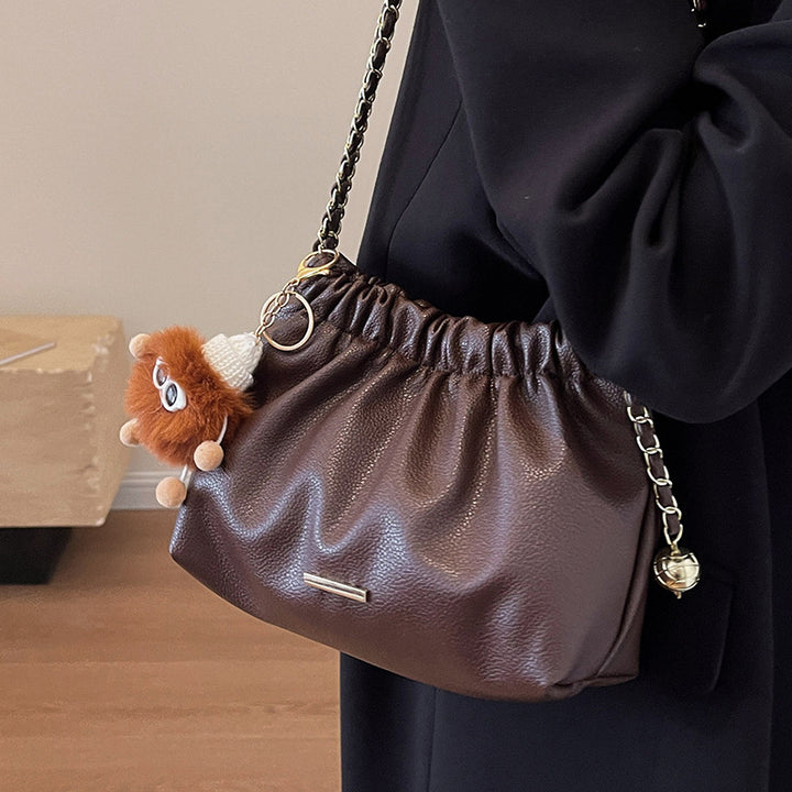 Damen Beuteltasche mit elegantem Faltendesign und charmanten Details Nord Taschen