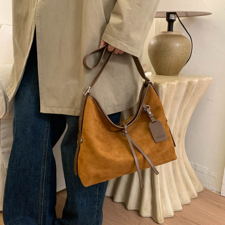 Damen Hobo-Tasche aus hochwertigem Leder mit minimalistischem Design Nord Taschen