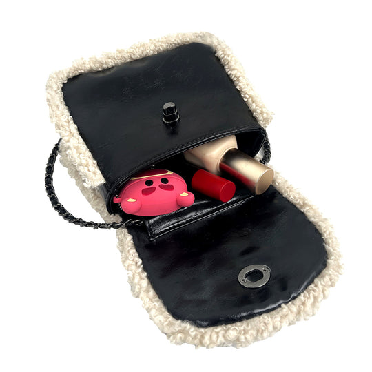 Damen Schultertasche mit luxuriösem Kunstleder und charmanten Wollakzent Nord Taschen