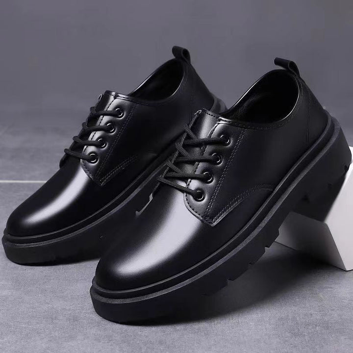 Herren Schnürschuhe im modernen Design