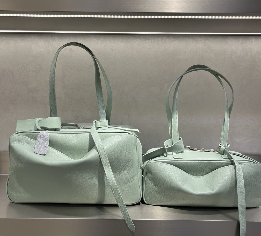 Damen stilvolle Wochenendtasche mit praktischem Innenaufbau Nord Taschen