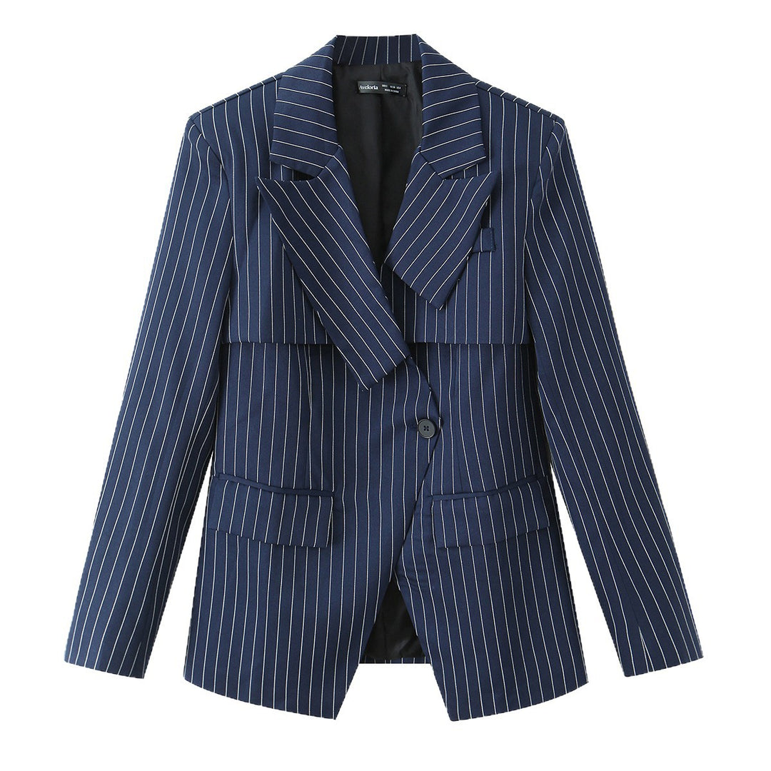 Damen Eleganter Nadelstreifen-Blazer mit asymmetrischem Revers und Pattentaschen Nord Taschen