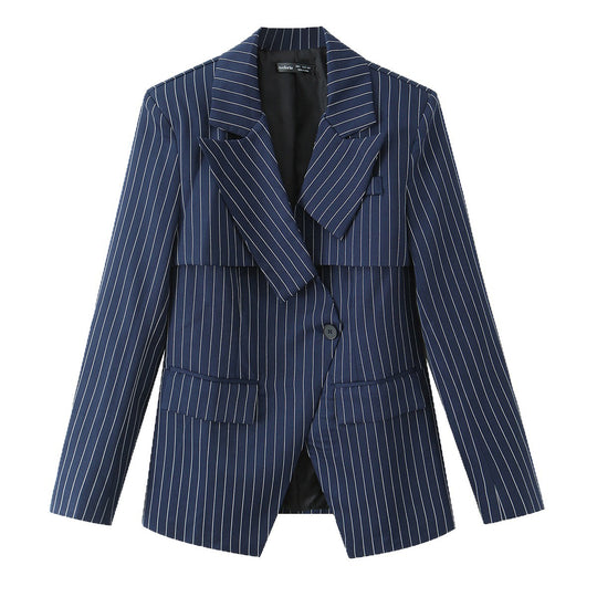 Damen Eleganter Nadelstreifen-Blazer mit asymmetrischem Revers und Pattentaschen Nord Taschen