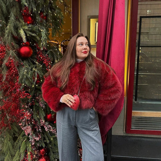 Damen Kurzjacke aus luxuriösem Faux-Fur mit Shaggy-Optik und kastiger Silhouette Nord Taschen