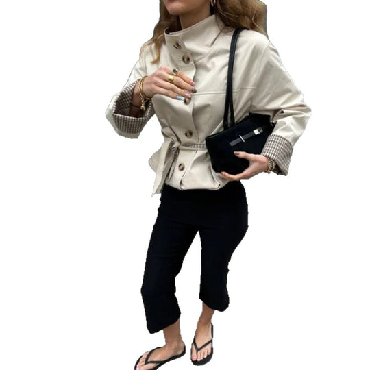 Damen Kurze taillierte Lederimitat-Jacke mit Stehkragen, Karo-Bündchen & Bindegürtel Nord Taschen