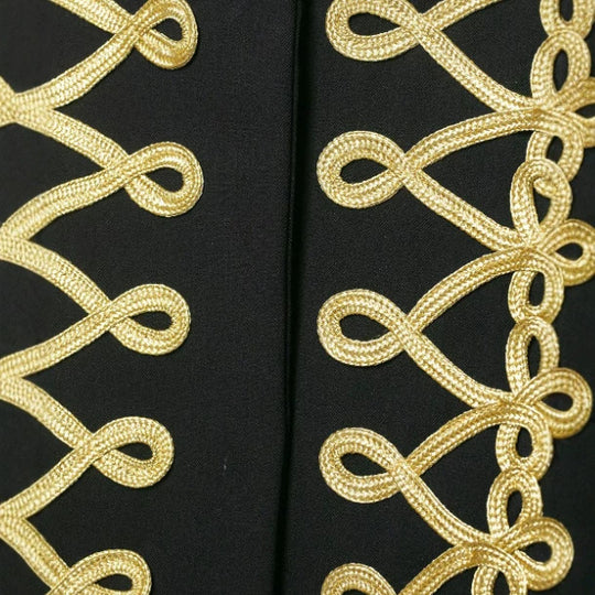 Damen Taillierter Cropped Militärblazer mit Stehkragen und goldverzierten Epauletten Nord Taschen