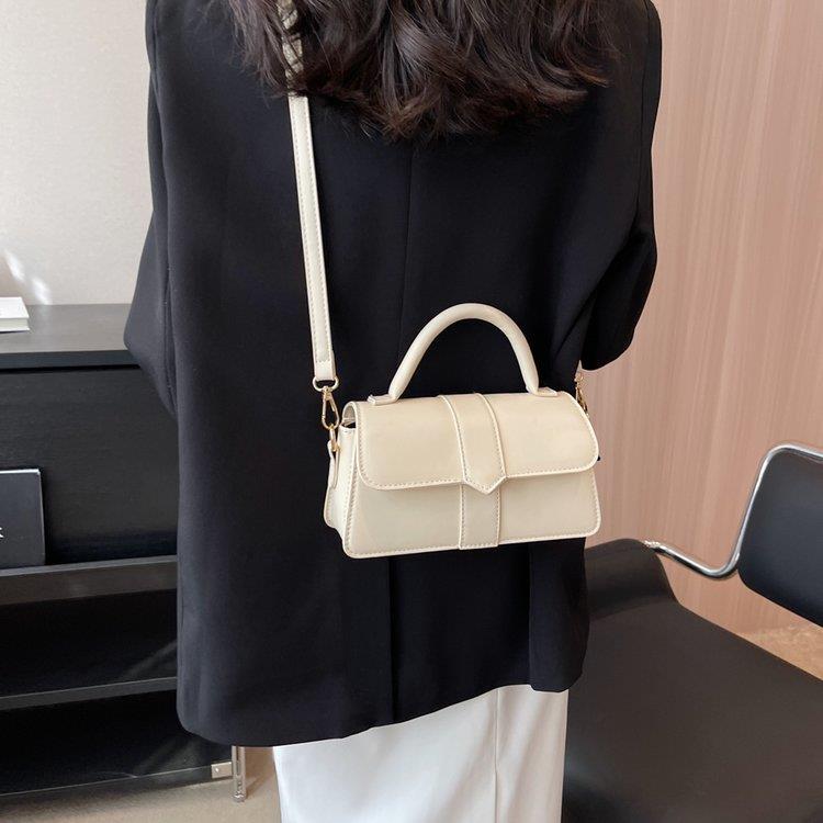 Damen Umhängetasche mit strukturiertem Design und abnehmbarem Schulterriemen Nord Taschen