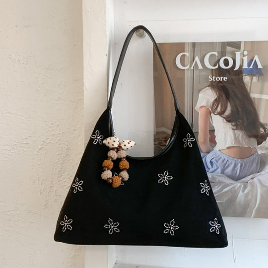 Damen Hobo-Tasche aus weichem Kunstleder mit zarten Applikationen Nord Taschen