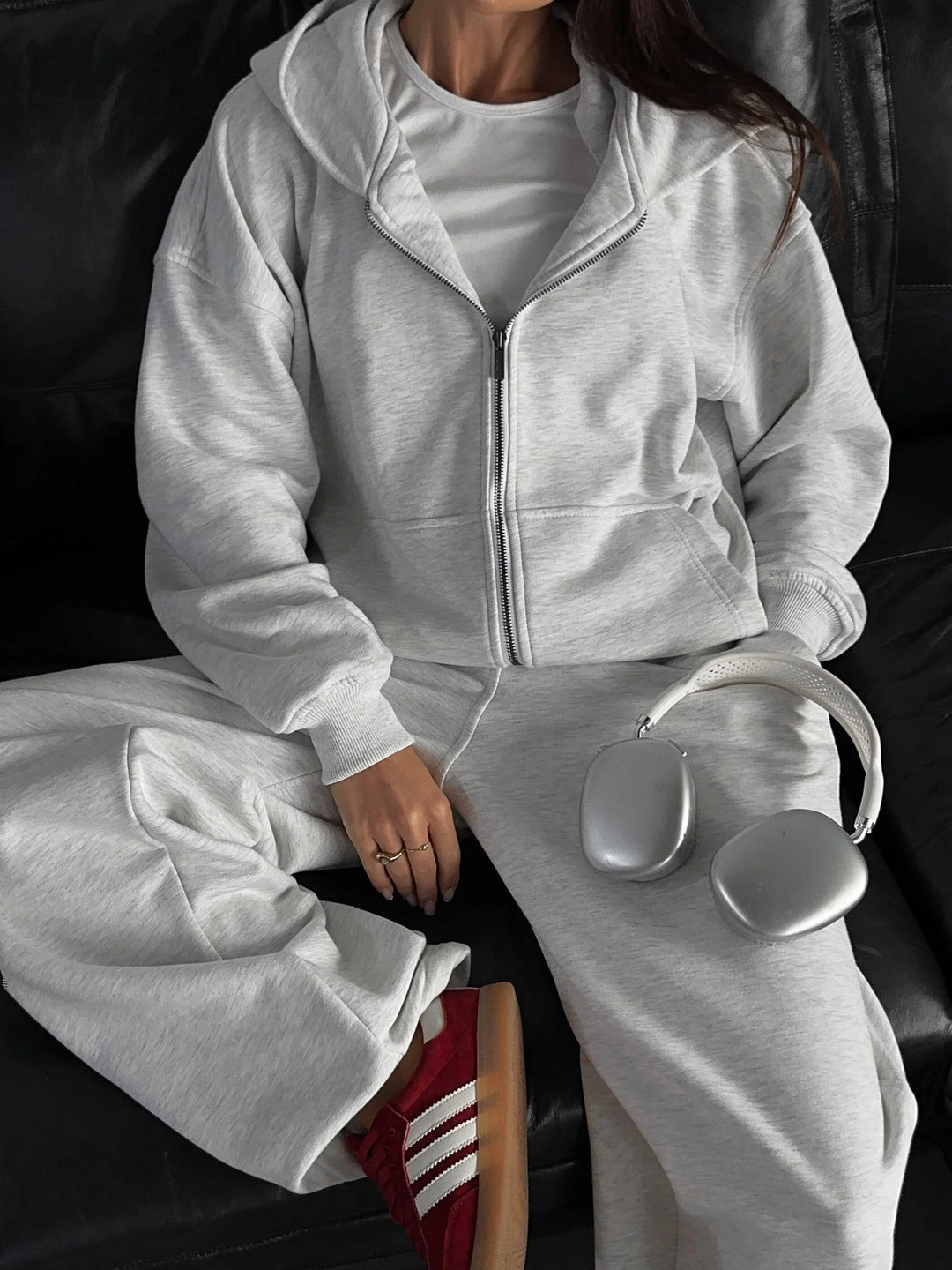Damen lässiges Zip-Lounge-Set mit übergroßer Kapuzenjacke und taillierter Relax-Jogginghose Nord Taschen