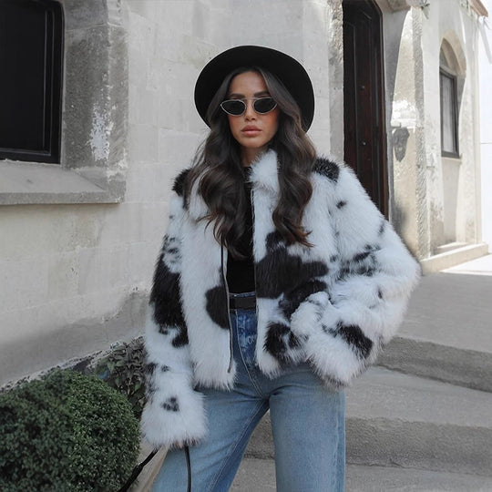 Damen Kurz geschnittener Faux‑Fur‑Bomber mit Fleckenmuster Nord Taschen