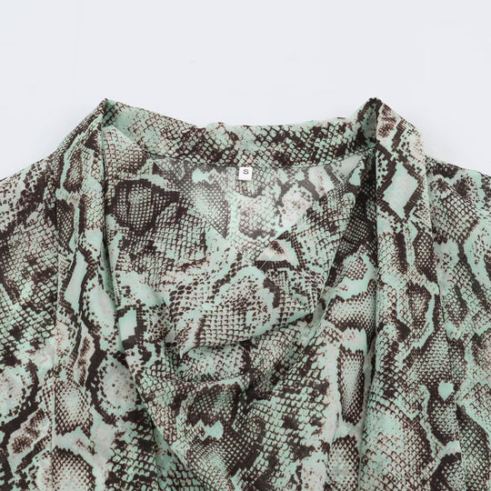 Damen Bluse mit Wasserfall-Schalkragen und Schlangenprint Nord Taschen