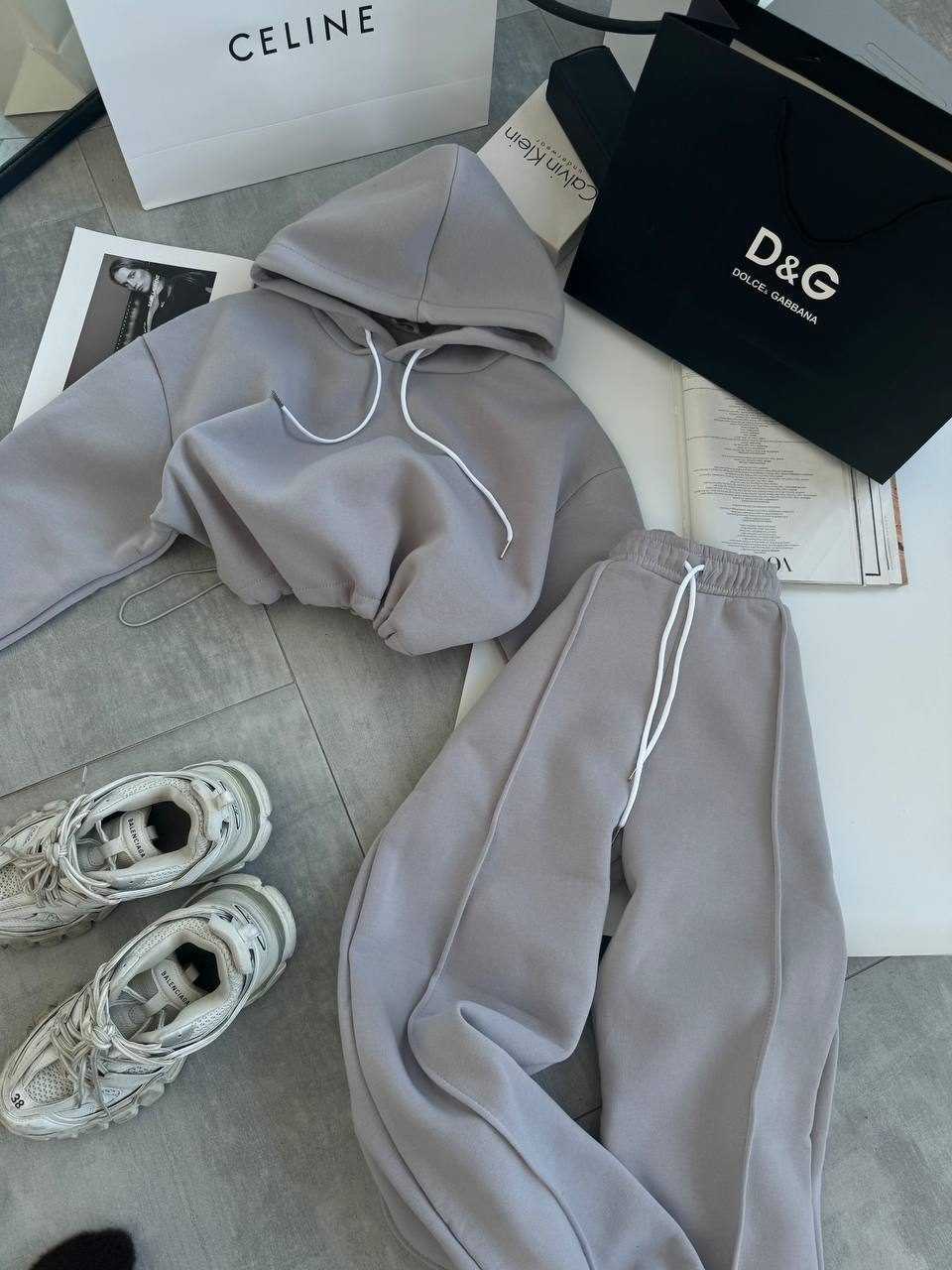 Damen Oversize-Hoodie und Jogginghose Set mit weichem Innenfutter, verstellbarer Kordel und hochgezogenem Bund Nord Taschen
