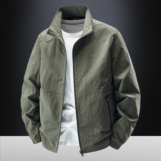 Herren Minimalistische Funktionsjacke mit Stehkragen, atmungsaktivem Meshfutter und wasserabweisenden Reißverschlüssen Nord Taschen