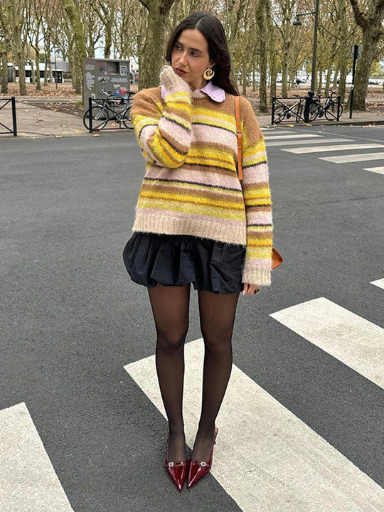 Damen Kuscheliger Streifenpullover aus flauschigem Mohair-Mix mit Rundhalsausschnitt und Oversize-Silhouette Nord Taschen
