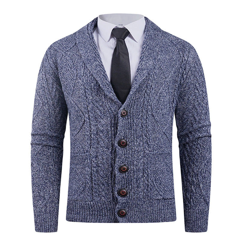 Herren Strickcardigan mit Schalkragen, Zopfmuster, aufgesetzten Taschen und Knopfleiste Nord Taschen