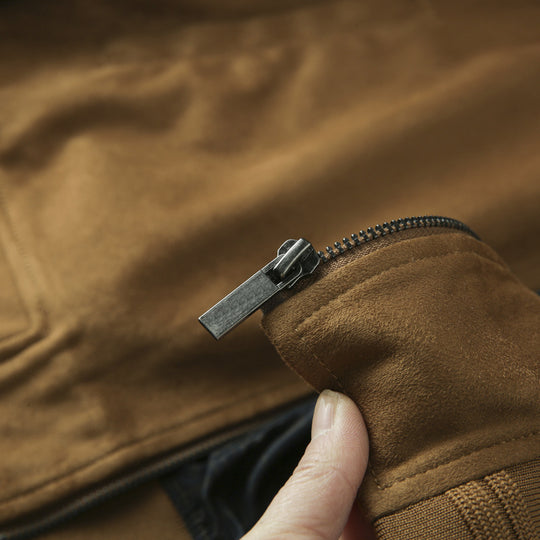Herren Lederblouson im Bomberstil mit Rippkragen, verdecktem Reißverschluss und seitlichen Eingrifftaschen Nord Taschen
