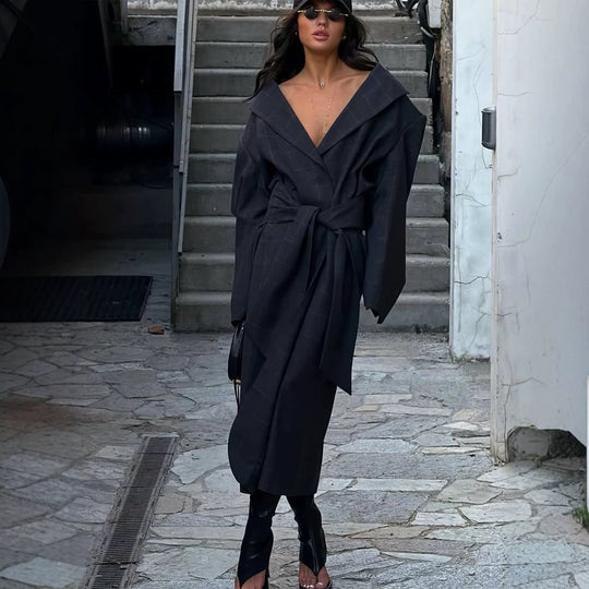 Damen Oversize Wickelmantel mit weitem Schalkragen und Bindegürtel Nord Taschen