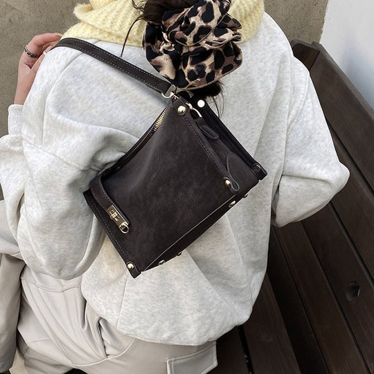 Damen elegante Schultertasche mit abnehmbarem Trageriemen und luxuriösen Details Nord Taschen