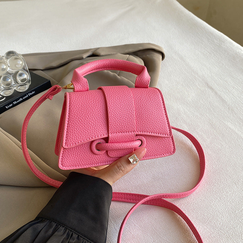 Damen Mini-Schultertasche mit elegantem Knopfverschlussystem Nord Taschen