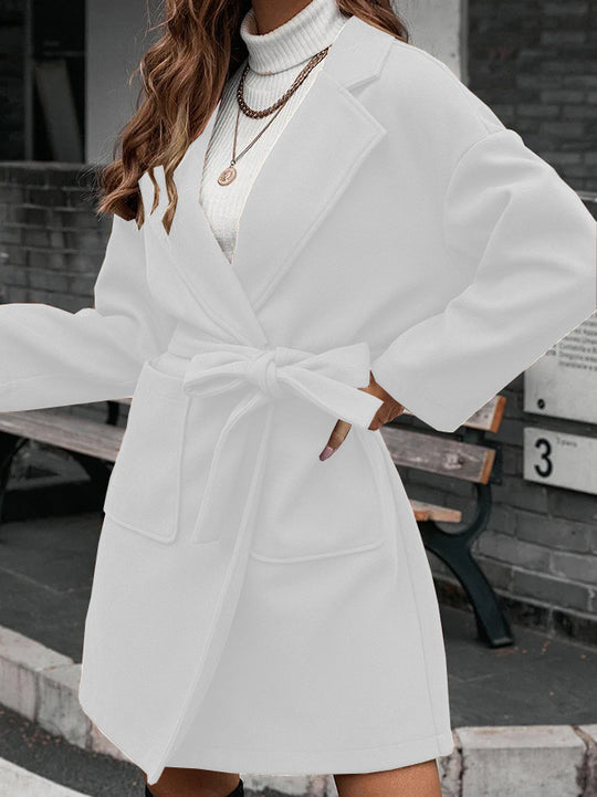 Damen Wickel-Mantel mit Bindegürtel, großer Klappentasche und Reverskragen Nord Taschen