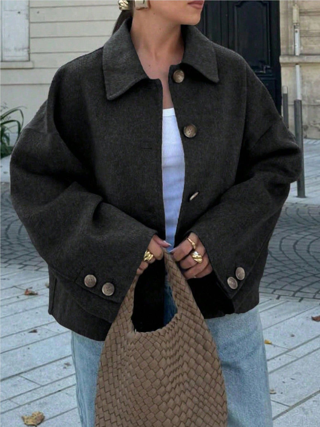 Damen Oversize Wollmix Jacke mit großen Zierknöpfen und breiten Manschetten Nord Taschen