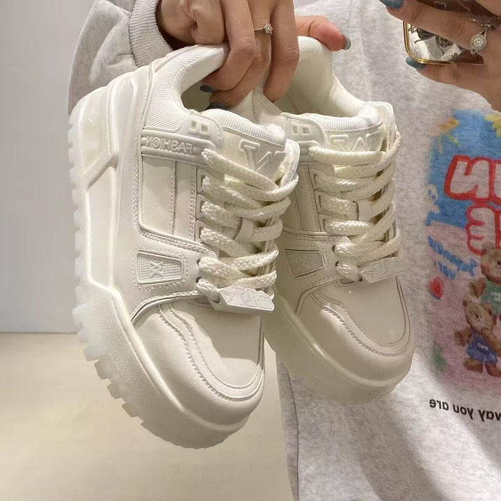 Damen Urbaner Lifestyle-Sneaker mit robustem Sohlenprofil