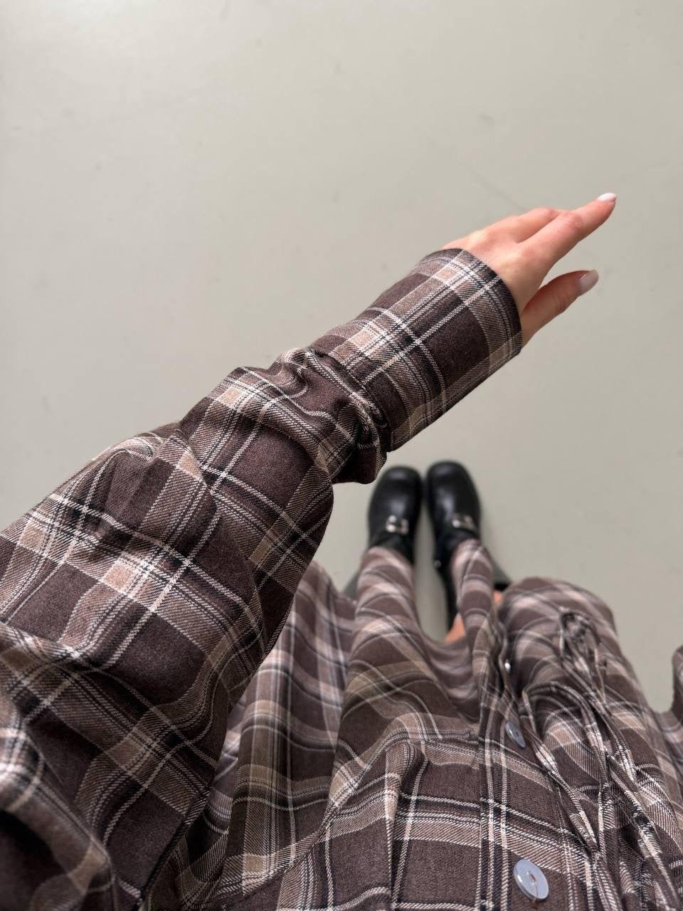 Damen Kariertes Hemdblusen-Minikleid mit ausgestellter Volant-Taille Nord Taschen