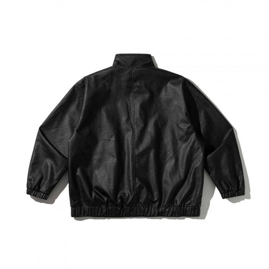 Unisex Boxy-Kurzjacke aus veganem Leder mit hohem Kragen, Knebel-Front und elastischem Saum Nord Taschen
