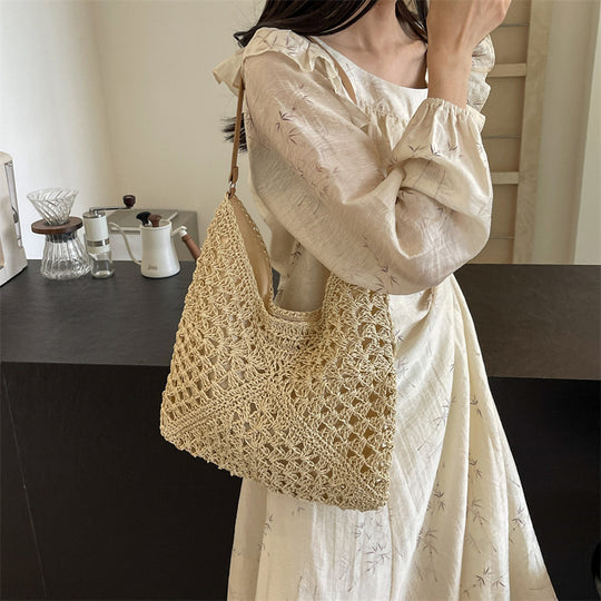 Damen Hobo-Tasche aus geflochtenem Naturmaterial mit trendigem Design Nord Taschen