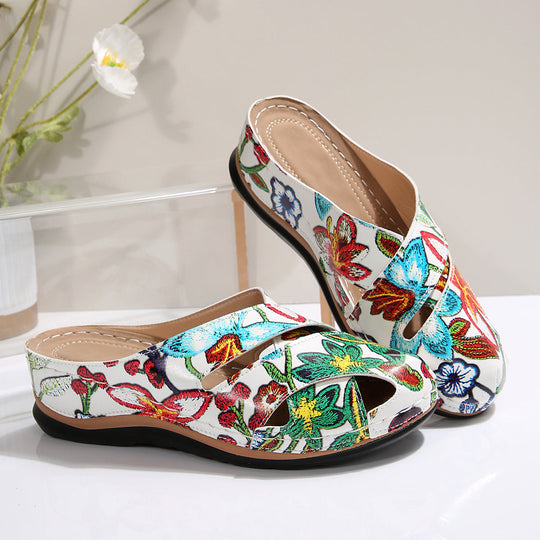 Damen Komfortable Clogs mit dekorativen floralen Stickereien Nord Taschen