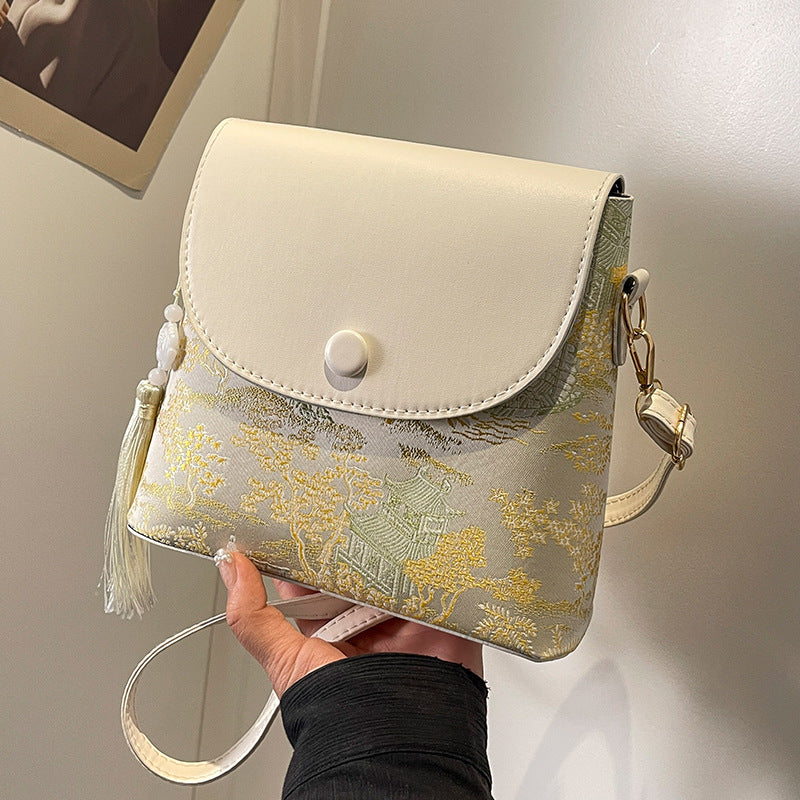 Damen Umhängetasche mit kunstvollem Stickmuster Nord Taschen