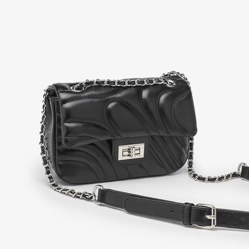 Damen Umhängetasche mit luxuriösem Wickel-Design und schickem Kettenverschluss Nord Taschen