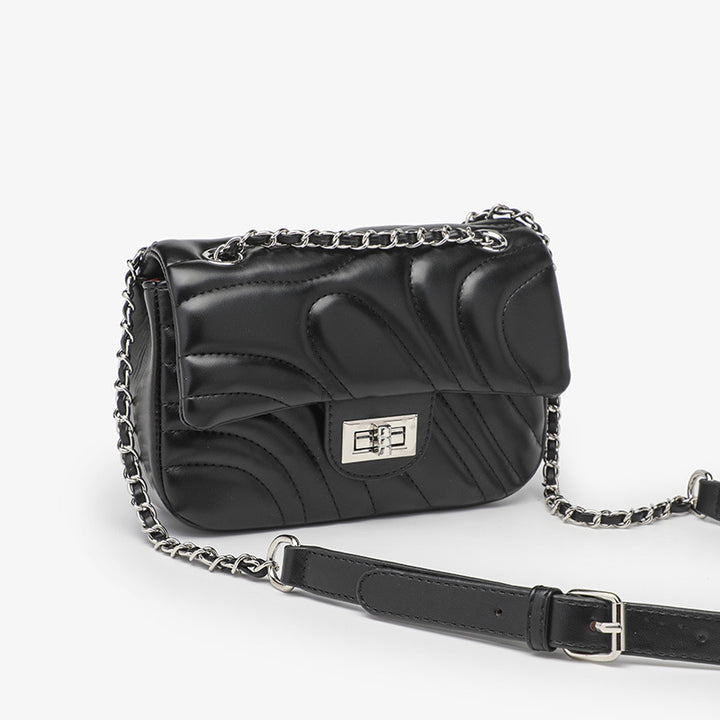 Damen Umhängetasche mit luxuriösem Wickel-Design und schickem Kettenverschluss Nord Taschen