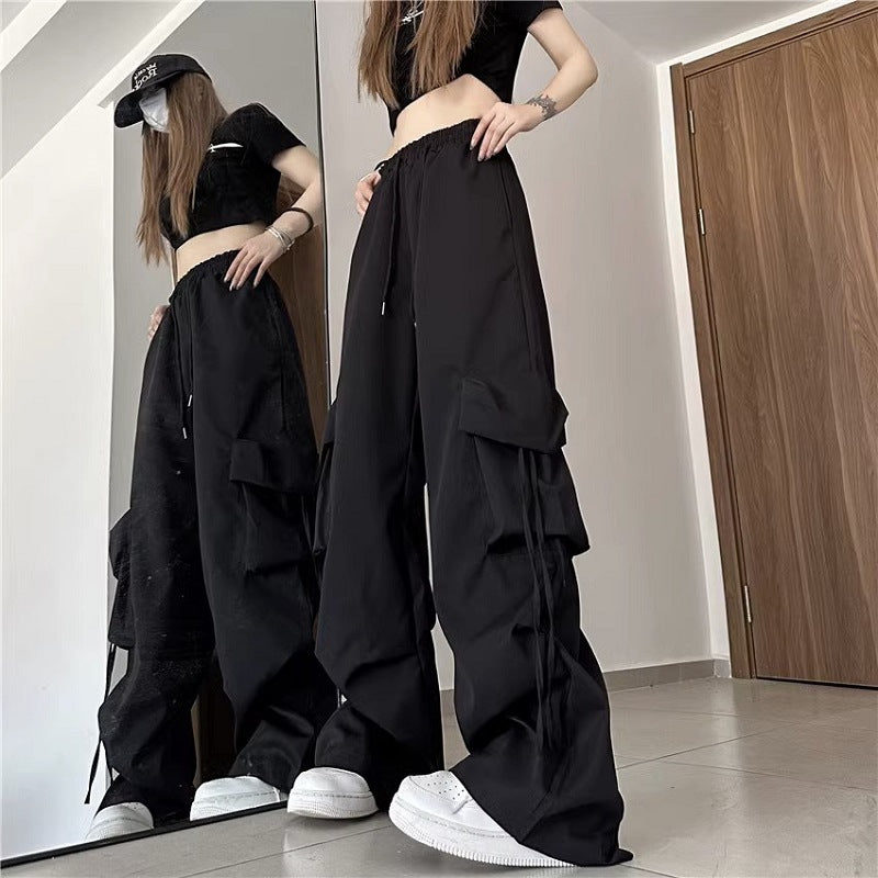 Damen Cargo-Hose im urbanen Stil mit weitem Schnitt und praktischen Seitentaschen
